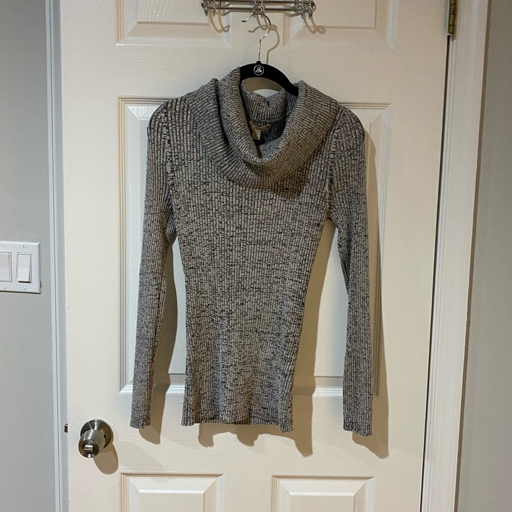 NWT Heather light grey turtleneck sweater size large